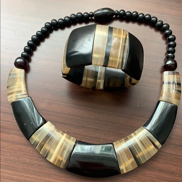 Necklace - Picture 5 of 8